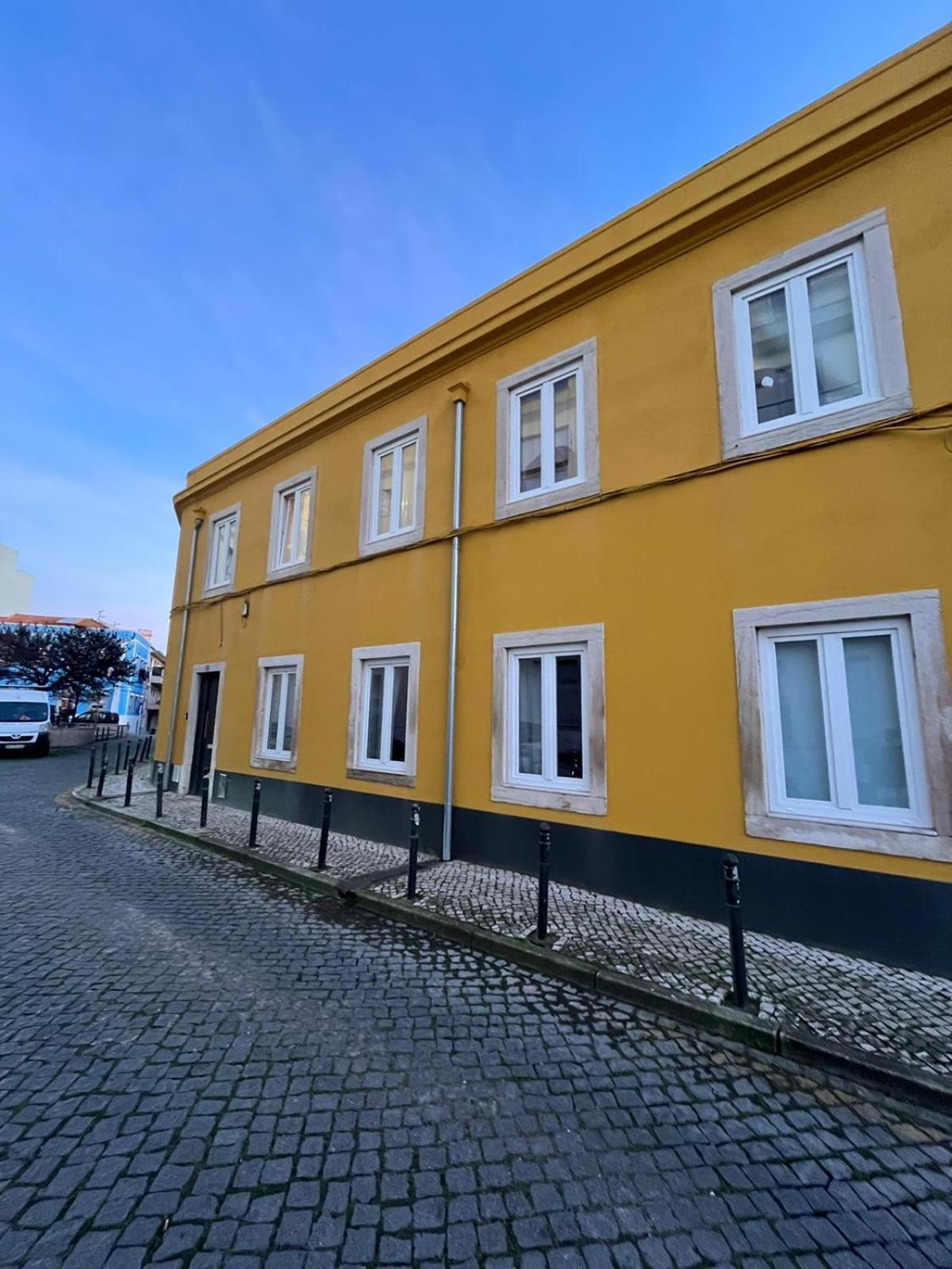 The Slow Apartment *